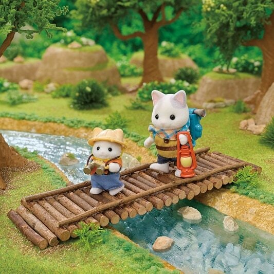 Calico Critters Exciting Exploration set - Image 2