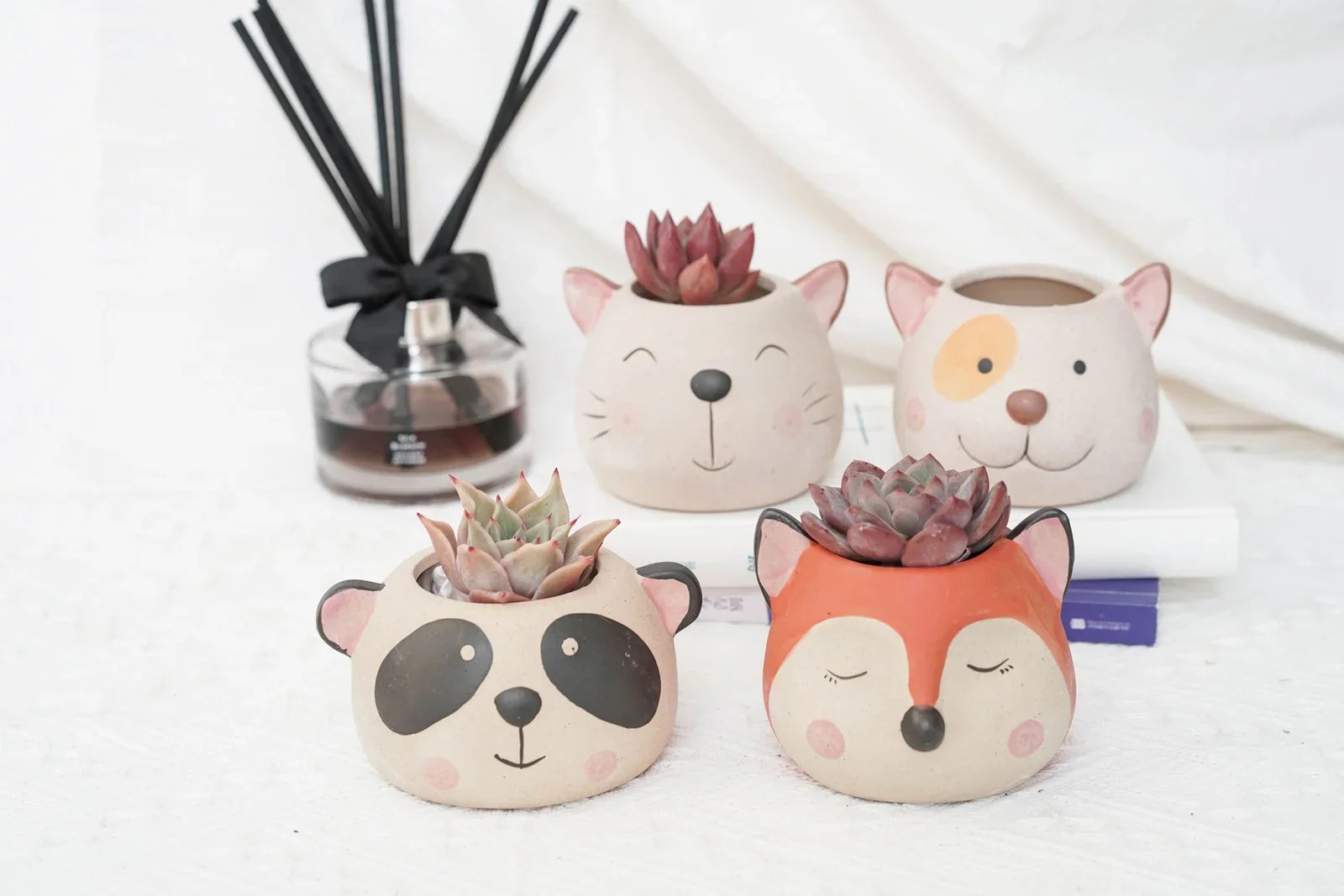 Matt/Shiny Animal Pot - Image 2
