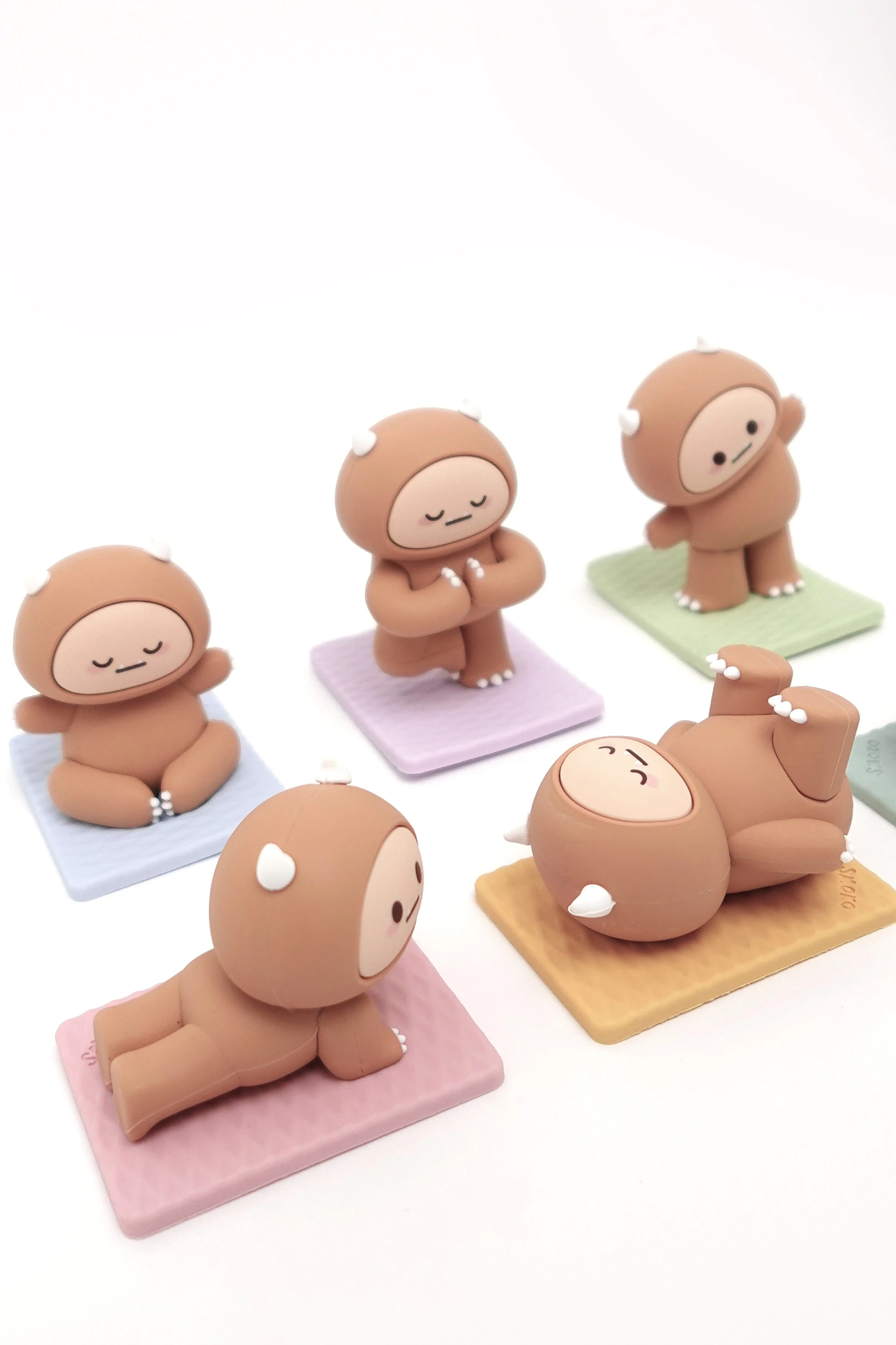 Smoko Hank Yeti Doing Yoga Blind Box - Image 4