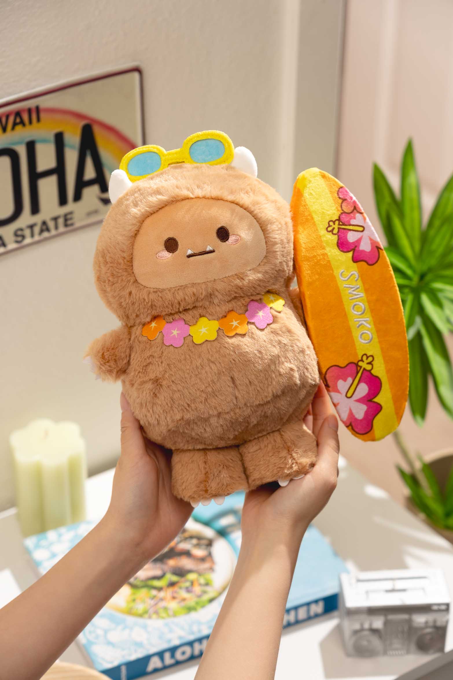 Smoko Surfer Hank Yeti Midi Mochi Plush - Image 3