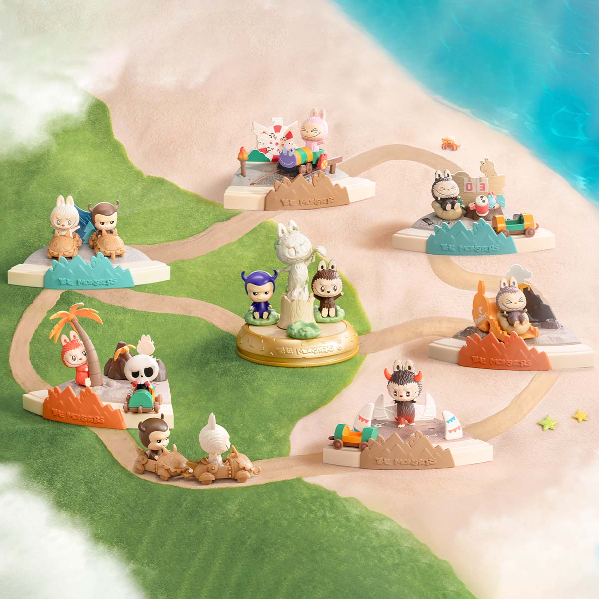THE MONSTERS Playing Games Series Scene Sets - Image 7